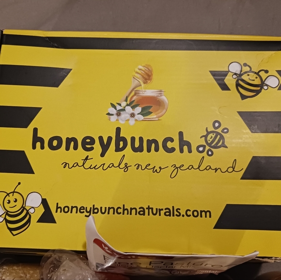 NEW!! HONEYBUNCH NATURALS NEW ZEALAND - Picture 2 of 12